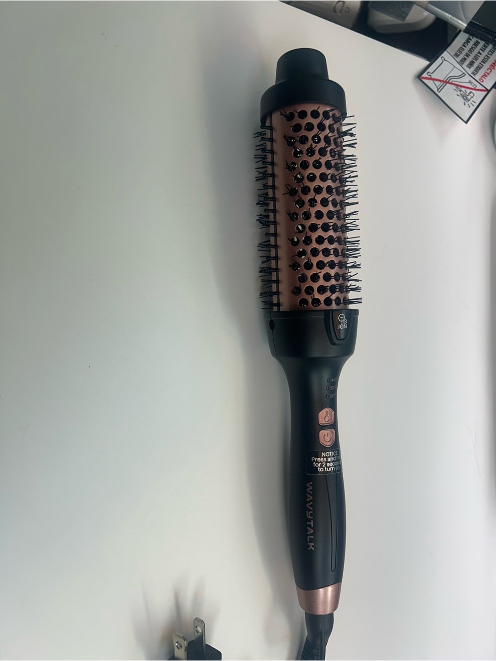 WavyTalk 1.5" Thermal Styling Brush in Rose Gold and Black